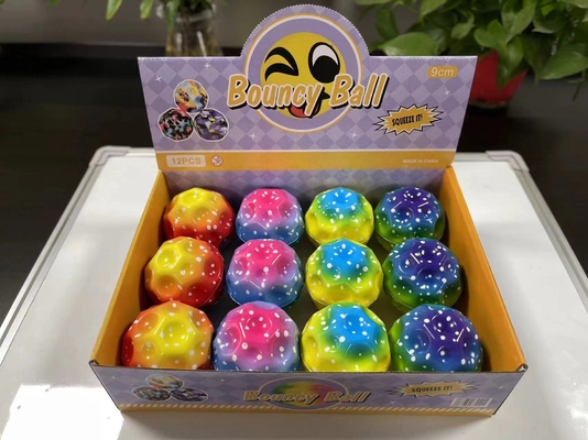 Les enfants préfèrent une boule en forme de lune poreuse avec un design ergonomique
