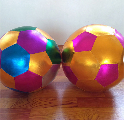 Boule de jouet de plage gonflable en tissu brillant de 40 cm de diamètre OEM ODM accepté