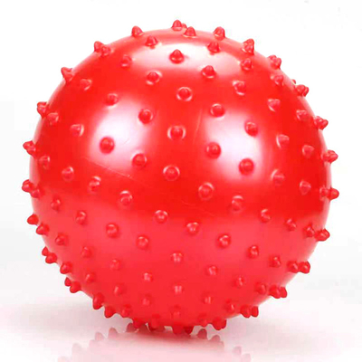 Les boules de massage en PVC épineuses et en caoutchouc sont efficaces pour les personnes âgées de 14 ans et plus.