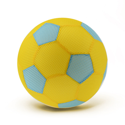 Couleurs de jouets en tissu doux Ball pour les enfants Maillage en tissu de football OEM ODM