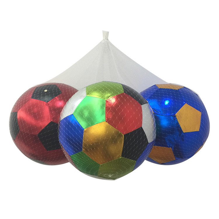 Jouets pour enfants Yiwu Tissu d'eau gonflable Pvc Ballon de plage avec des boules métalliques douces