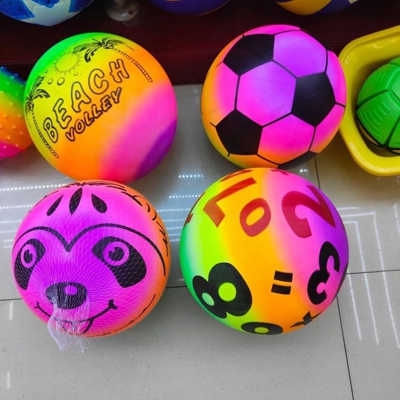 Jeux pour adultes et divertissement Balles de plage en PVC de 9 pouces avec un design arc-en-ciel novateur